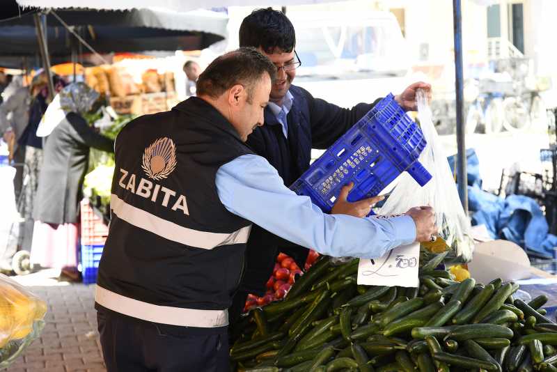 Tekkeköy’de pazar yerleri denetlendi