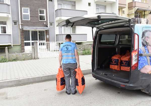 Tekkeköy Belediyesi’nden 2 bin 500 Haneye Ramazan Yardımı