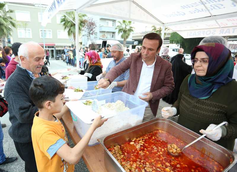 Canik’te Ramazan bereketi sürüyor
