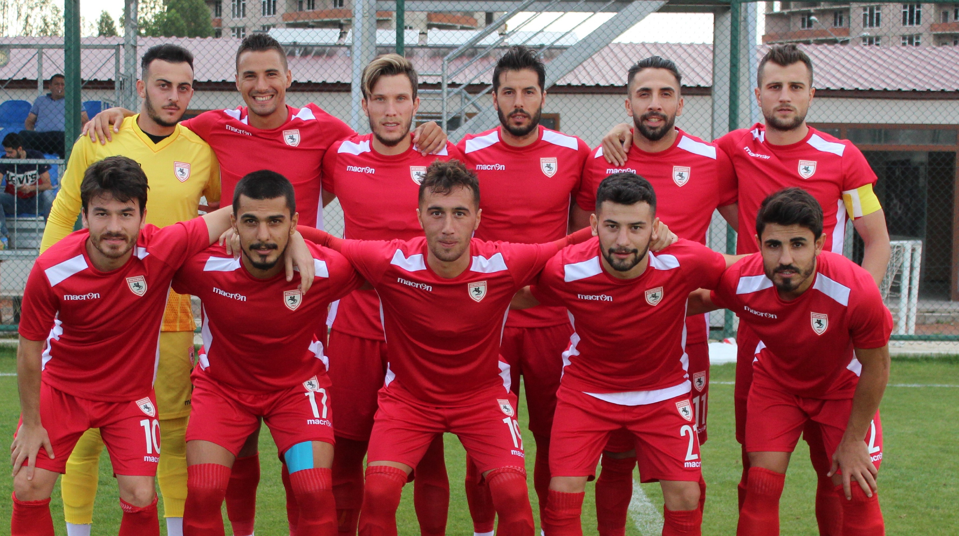 O FUTBOLCU GÜMÜŞHANE MAÇINDA YOK !