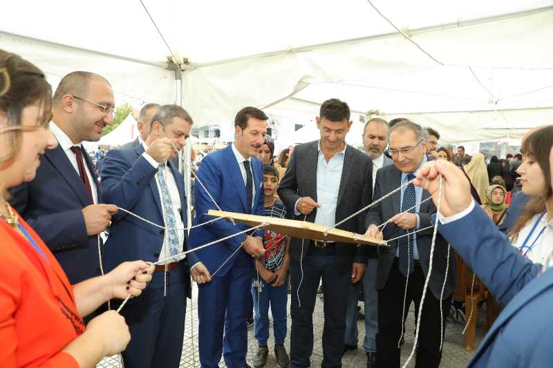İlkadım’da “Bilime İlkadım” adlı bilim şenliği gerçekleşti