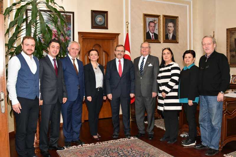Rumeli Dernekler Federasyonu’ndan Zihni Şahin’e teşekkür