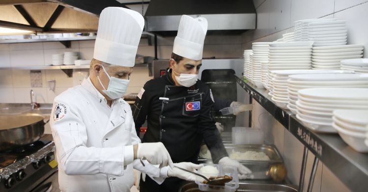 Başkan Cemil Deveci’den Pandemi Destek Ekibi’ne dayanışma ziyareti