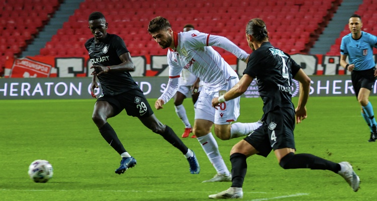 SAMSUNSPOR’DAN SÜPER GALİBİYET