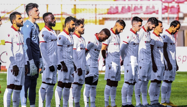 Samsunspor’da 4 Futbolcuya Uyarı