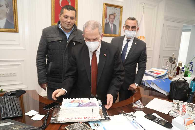 Başkan Demirtaş’a sürpriz doğum günü kutlaması