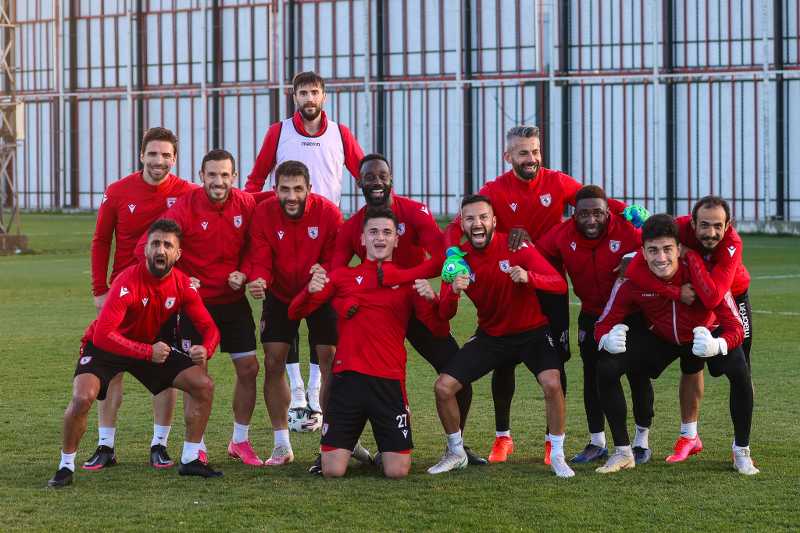 Samsunspor’da o futbolcuya sürpriz