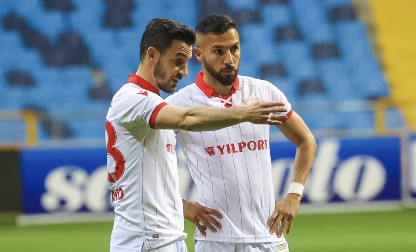 Yasin Öztekin’den Mesaj Var