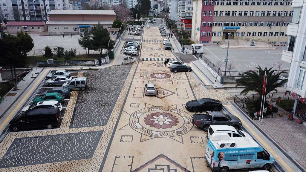 Atakum Belediyesi’nden Doğuş Caddesi’ne sanatsal dokunuş