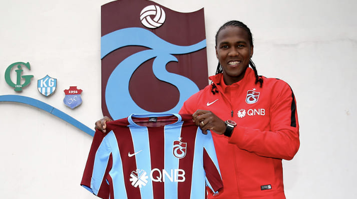 Hugo Rodallega 9 Takımla Transfer Görüşmesinde