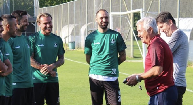 Rakip Sakaryaspor’da Tanıdık İsimler