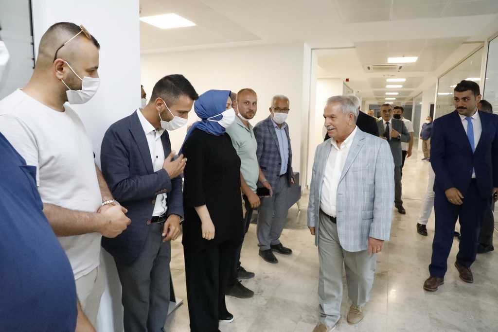 BAŞKAN DEMİRTAŞ, SON MESAİ GÜNÜNDE PERSONELİ İLE BAYRAMLAŞTI