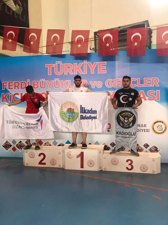 İlkadım Kick Boks takımından 3 altın 2 gümüş 1 bronz