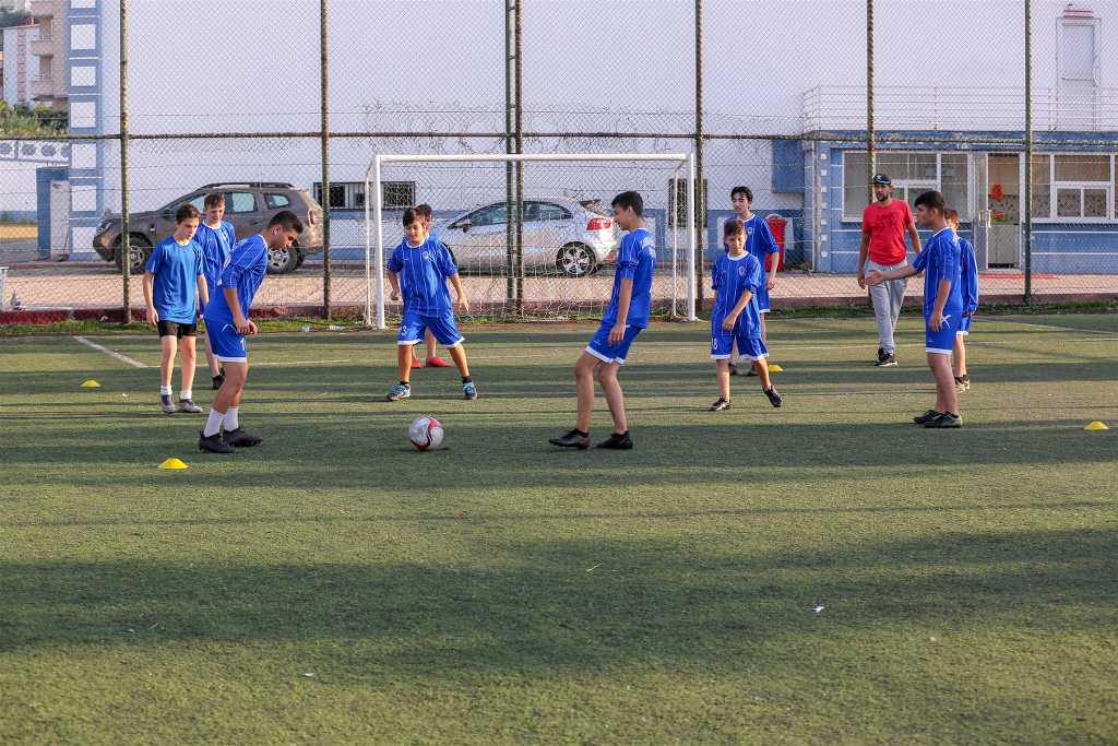 CANİK BELEDİYESİ YAZ SPOR OKULLARI DEVAM EDİYOR
