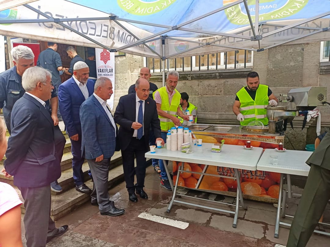 15 TEMMUZ ŞEHİTLERİ İÇİN LOKMA TATLISI İKRAMI
