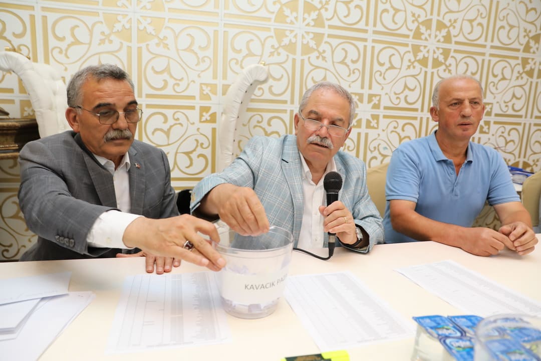 İLK İSMİ DEMİRTAŞ ÇEKTİ