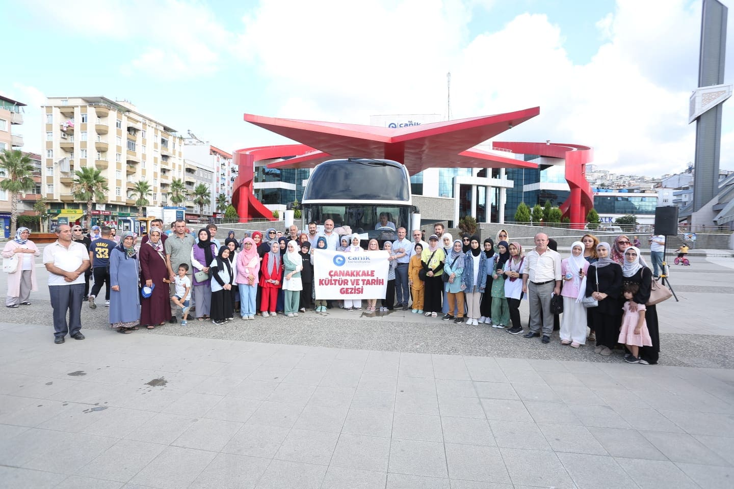 CANİKLİ ÖĞRENCİLER ECDADIN İZİNDE