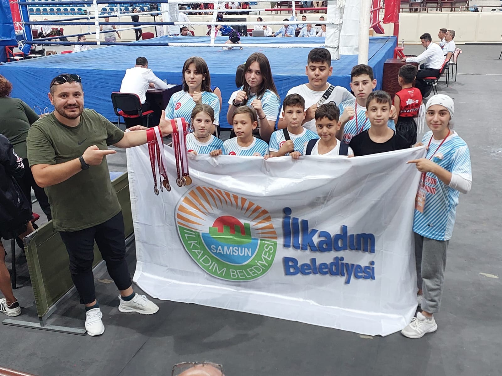 İLKADIM’LI MİNİKLERİN BÜYÜK BAŞARISI GÖZ DOLDURUYOR
