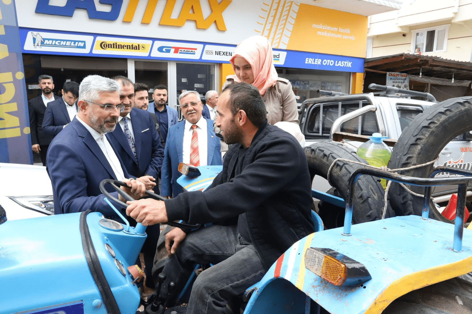 “TOPLUMUN HER KESİMİYLE BERABERİZ”