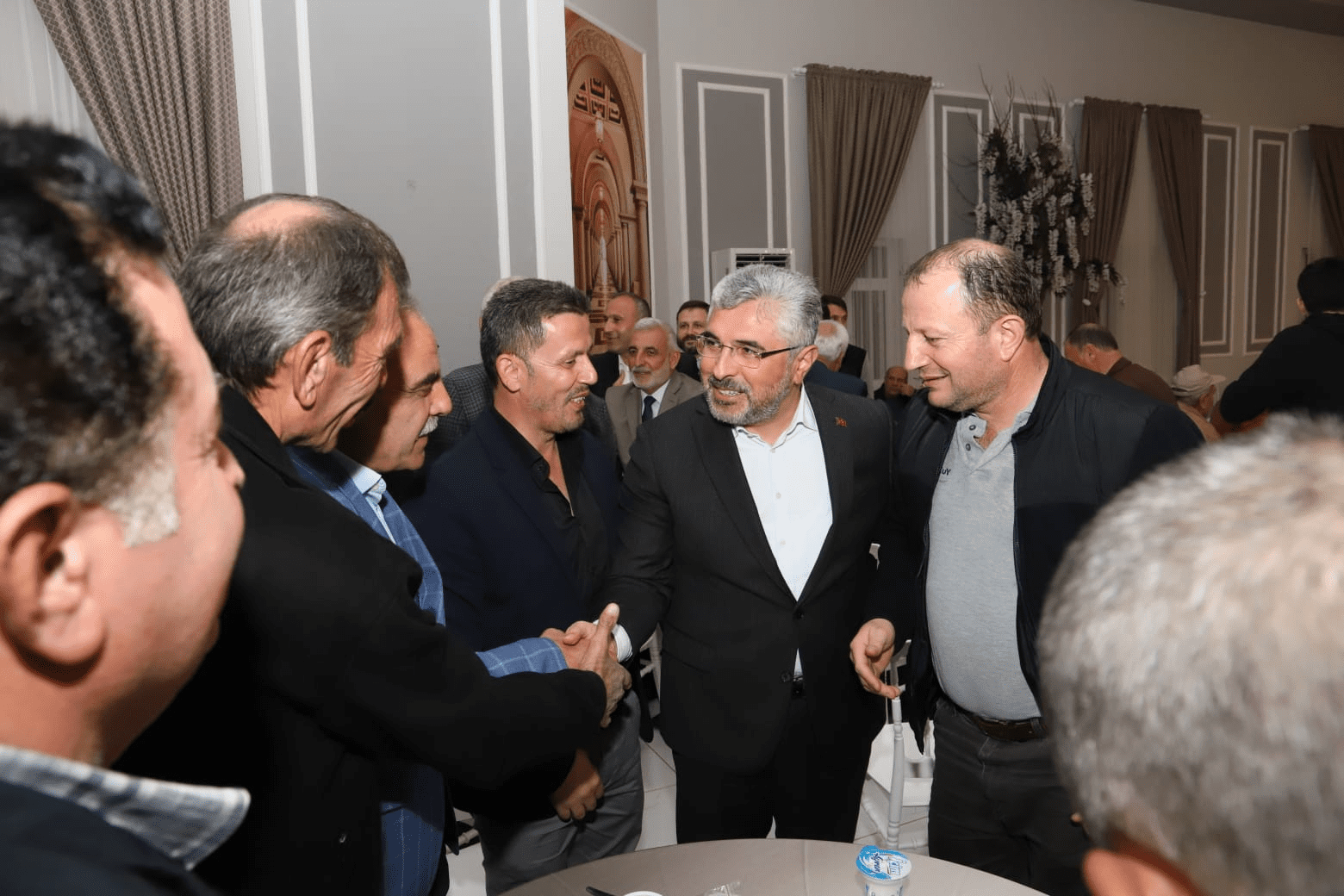 TEKKEKÖY’DE BÜYÜK KUCAKLAŞMA