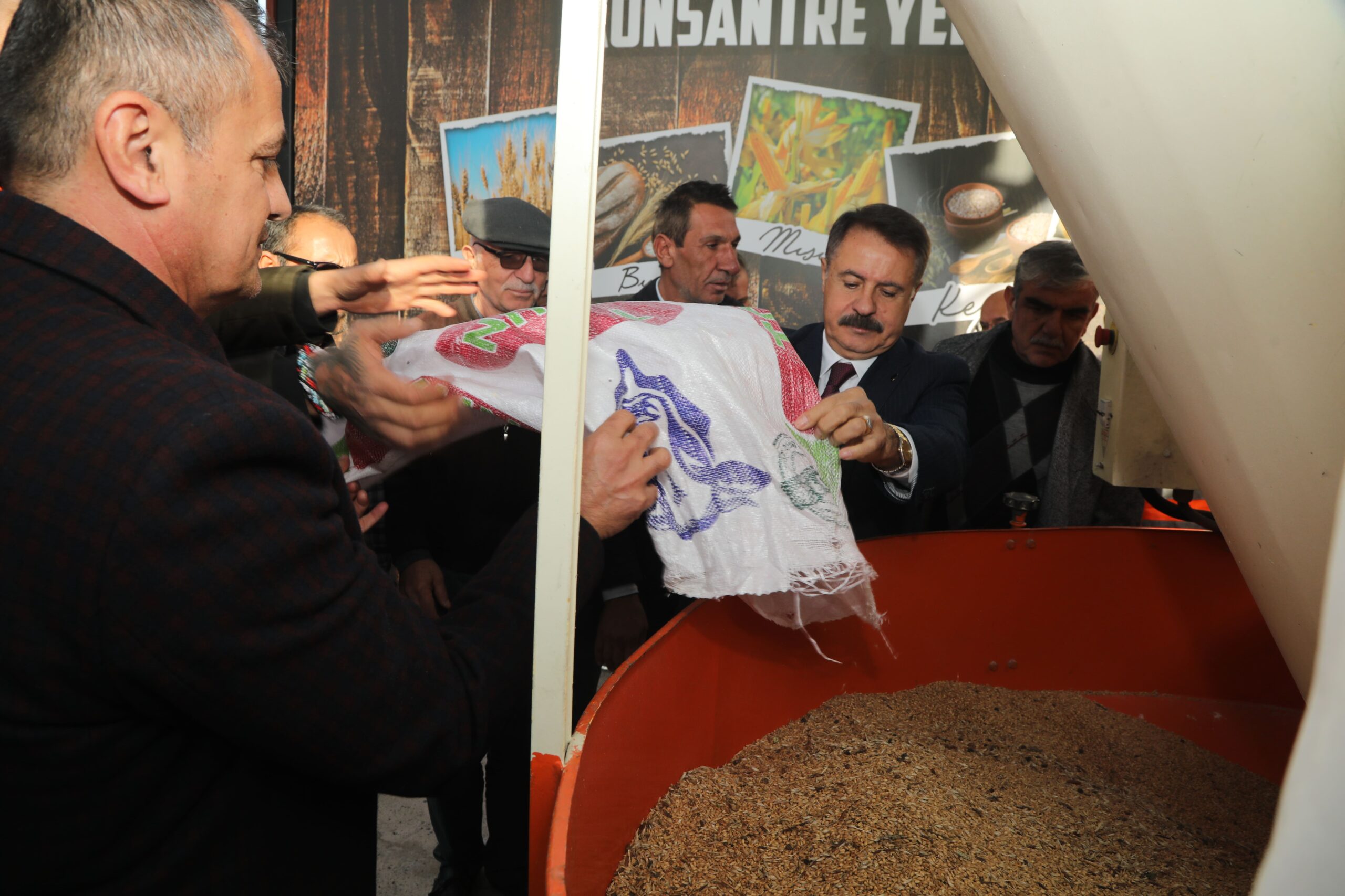 ATAKUM’UN İKİNCİ HALK YEM EVİ