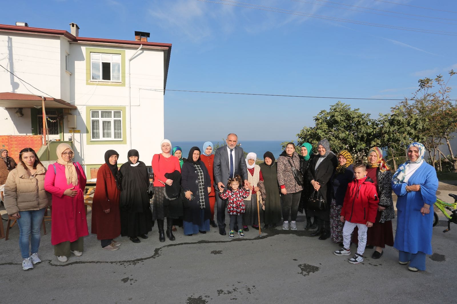 CANİKLİ KADINLARIN TALEPLERİNİ DİNLEDİ