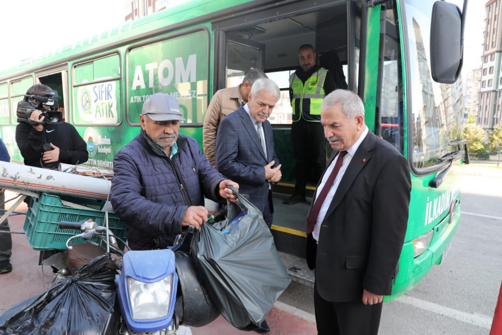 50 KİŞİYE 500 TL’LİK ÇEK
