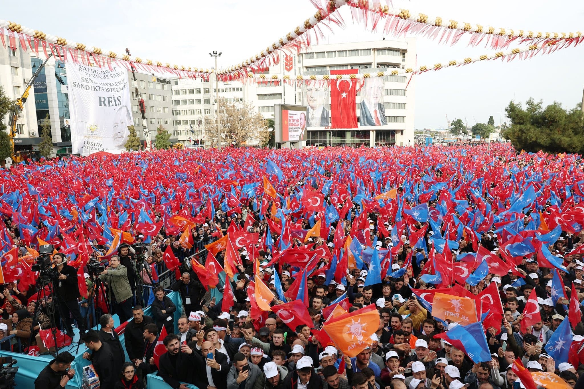 “CUMHURBAŞKANIMIZ SAMSUN’DAN MUTLU AYRILDI”