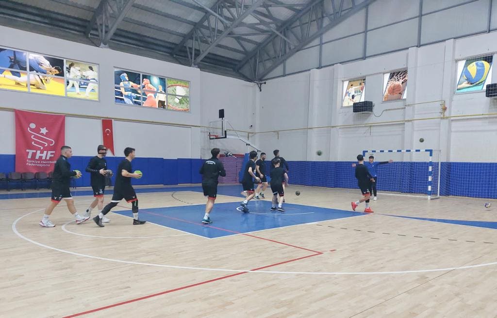 HENTBOLDA LİDER TEKKEKÖY