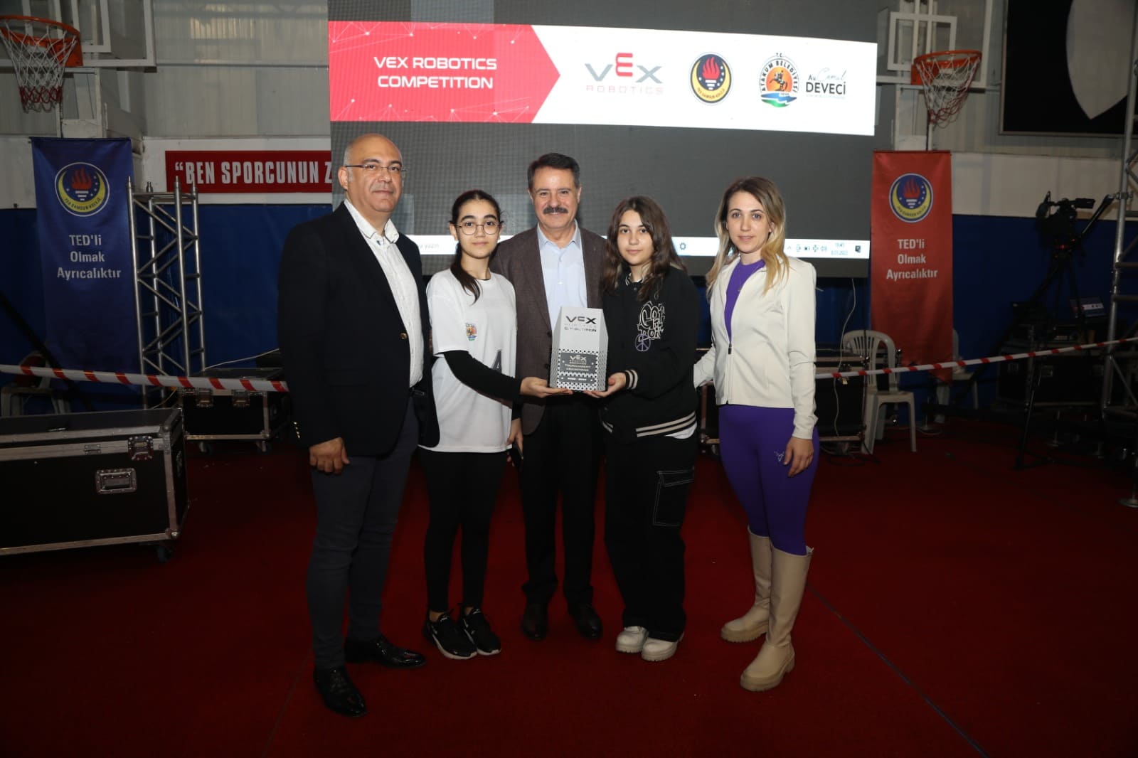 TEKNOLOJİ LİDERLERİ ATAKUM’DA YARIŞTI