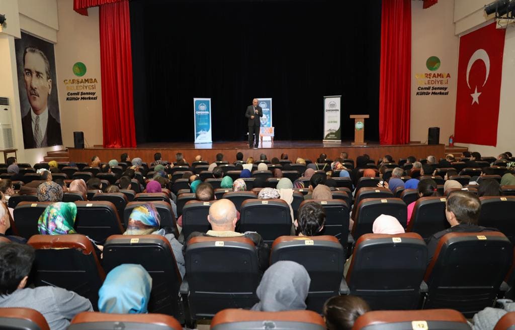 ÇARŞAMBALI SEVENLERİYLE BULUŞTU