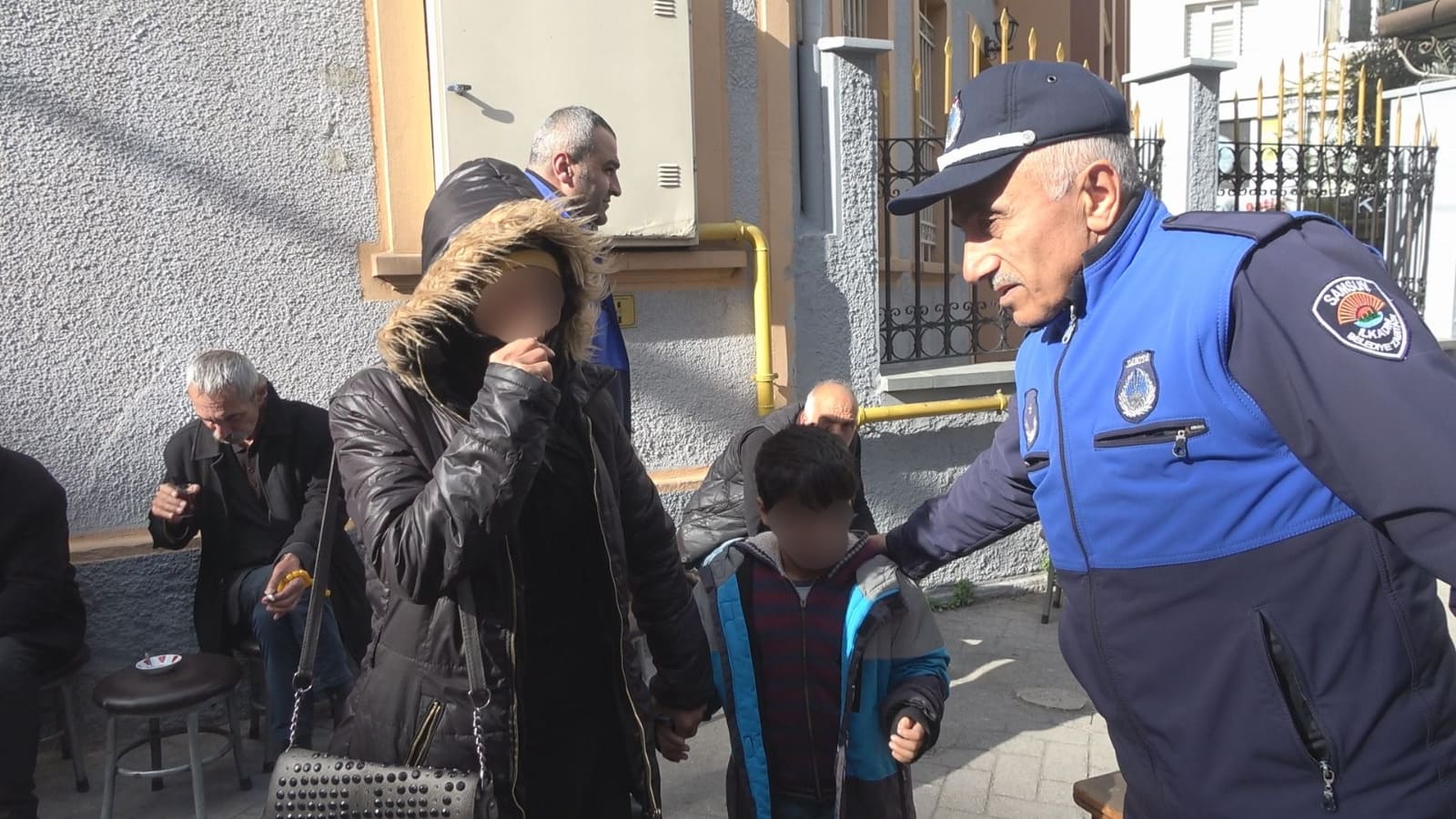 İLKADIM ZABITA EKİPLERİNDEN DİLENCİ OPERASYONU