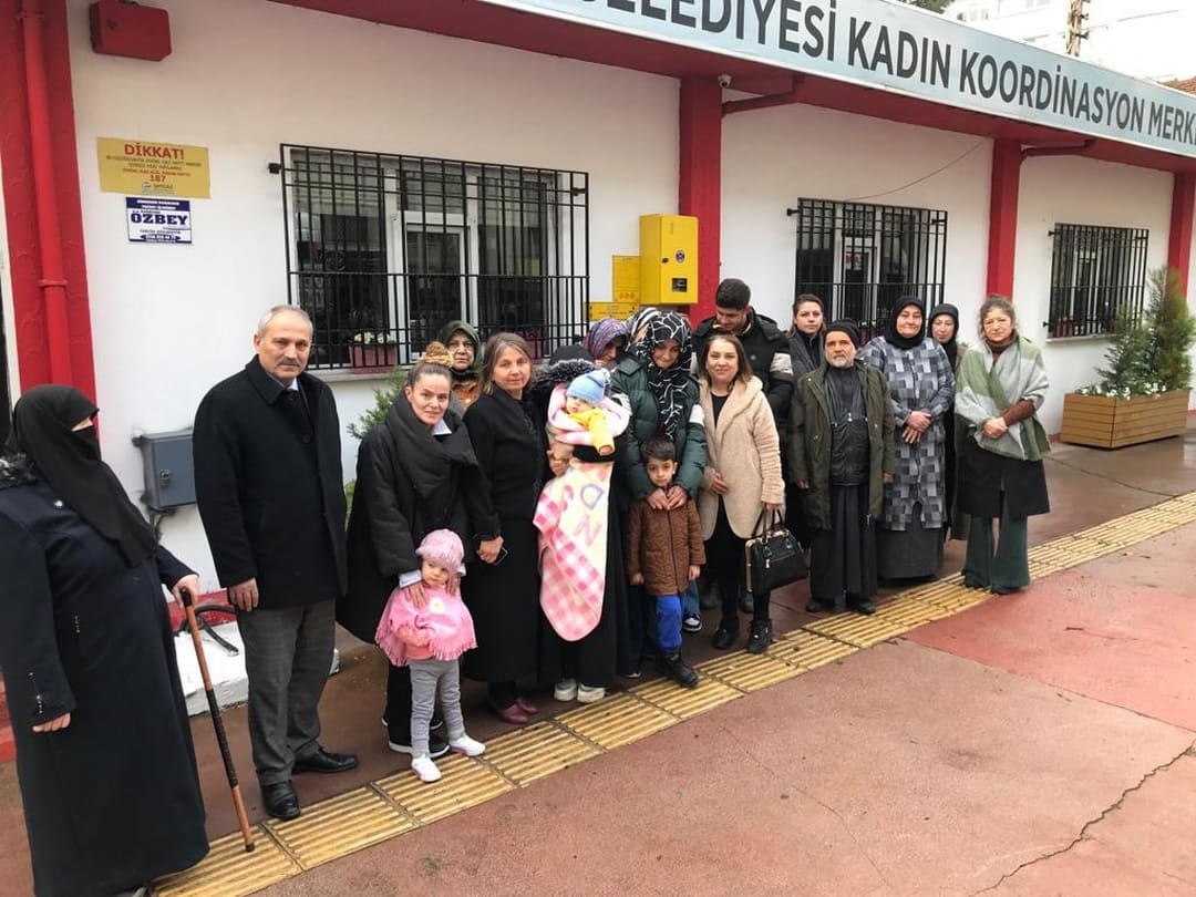 DEPREMZEDELERİ YALNIZ BIRAKMIYOR