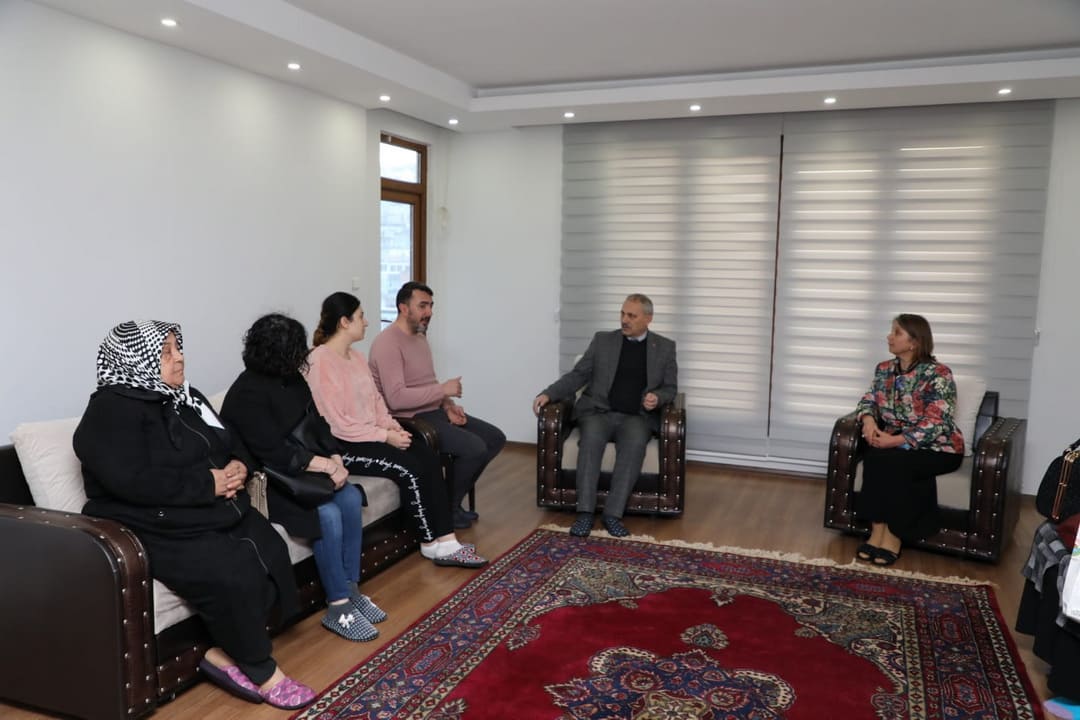 “KAPIMIZ SONUNA KADAR AÇIK”