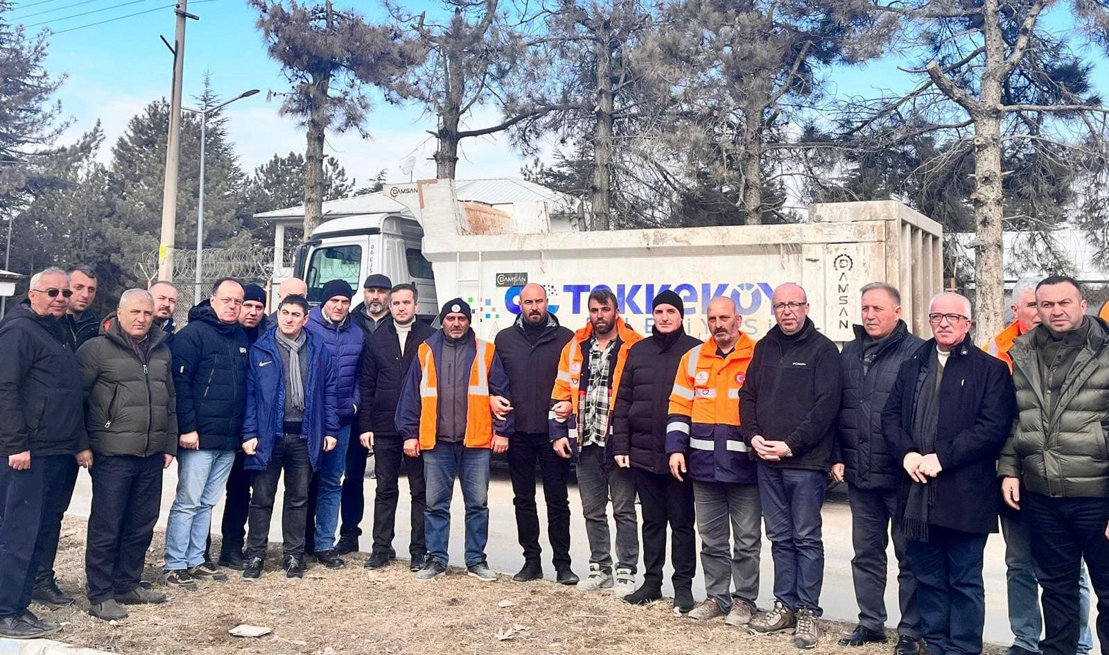 DEPREMZEDE ÇOCUKLARA TEKKEKÖY’DEN OYUNCAK