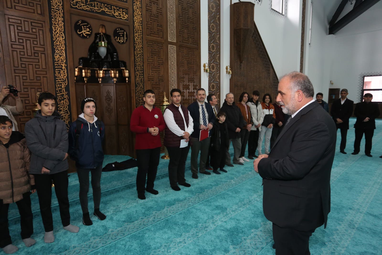 İBRAHİM SANDIKÇI ÖĞRENCİLERLE BULUŞTU