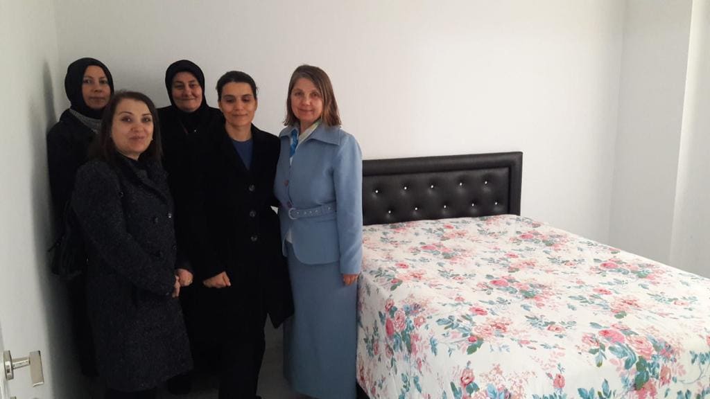 “GELİN YARALARI HEP BİRLİKTE SARALIM”