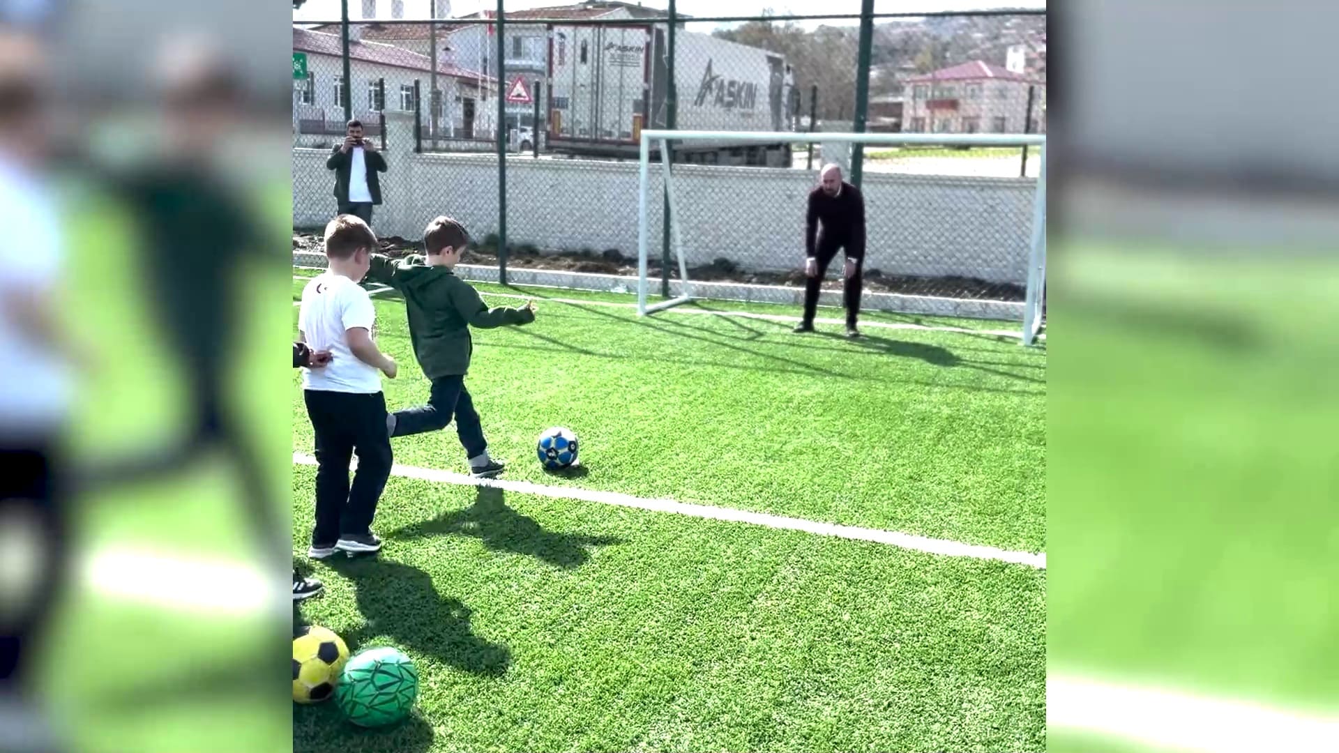 ÖĞRENCİLERE FUTBOL EĞİTİMİ